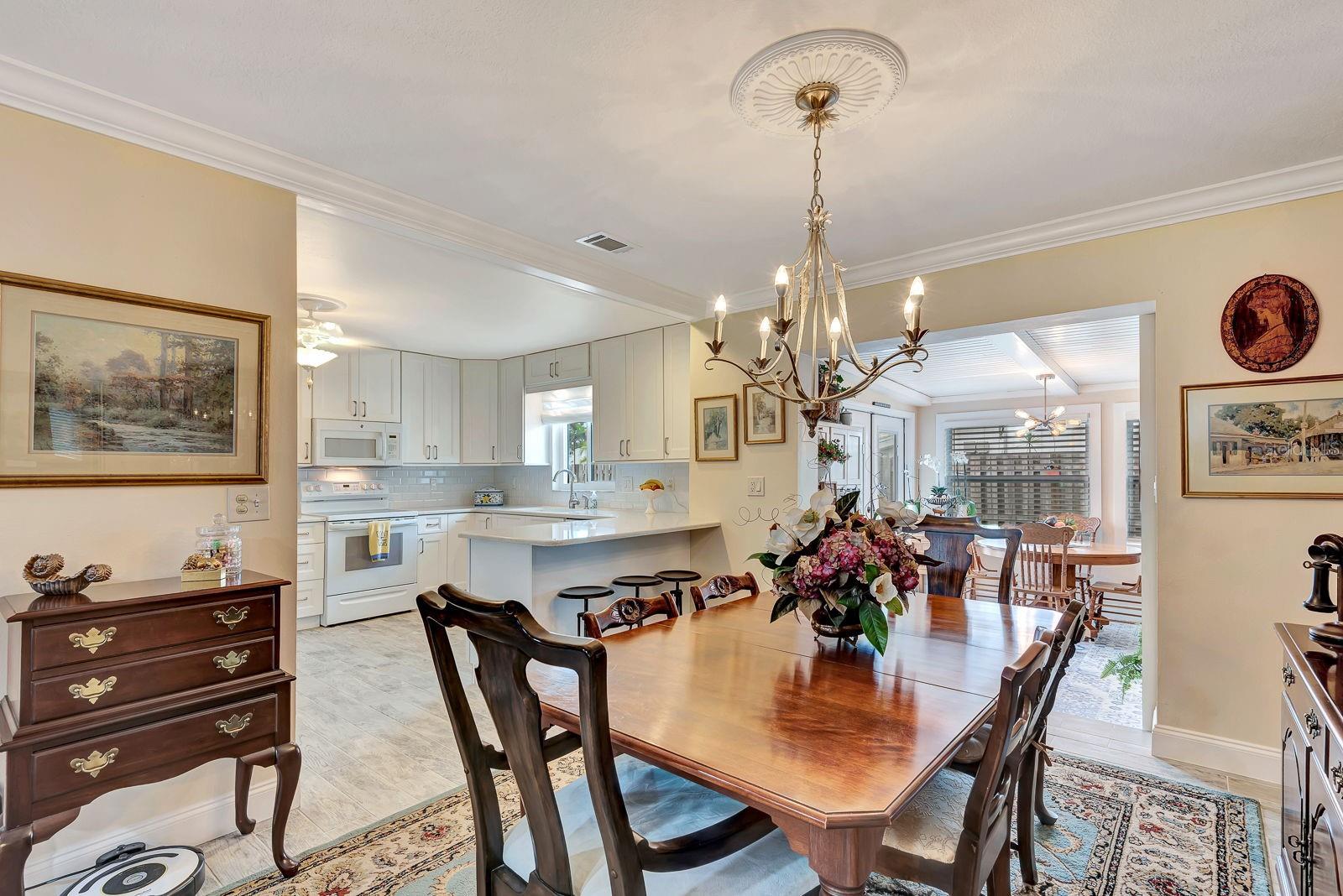 Image 9 of 29 For 4395 Sarasota Avenue