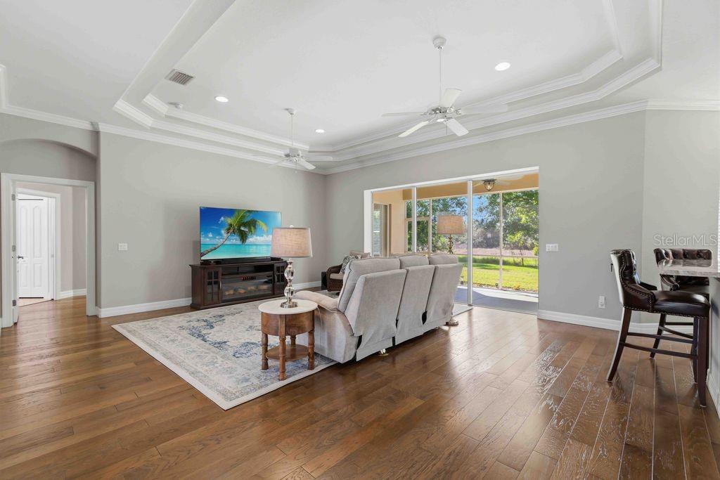 Image 13 of 70 For 12563 Natureview Circle