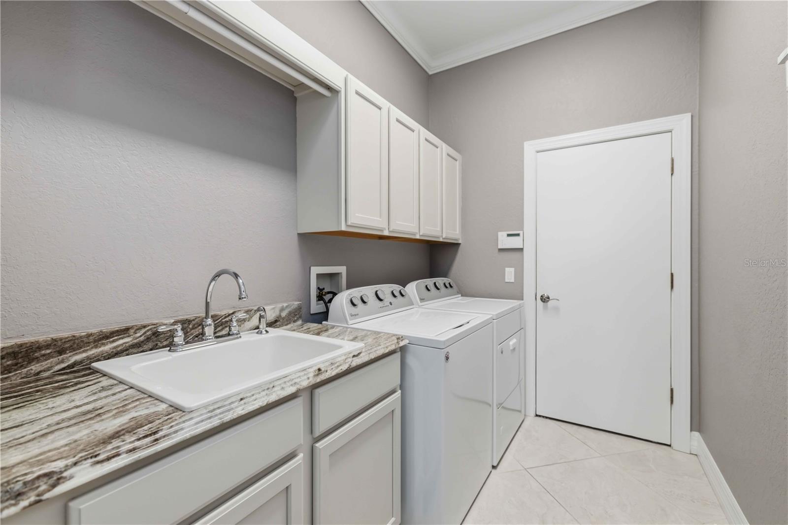 Image 25 of 70 For 12563 Natureview Circle