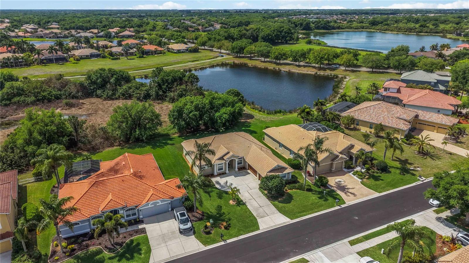 Image 46 of 70 For 12563 Natureview Circle