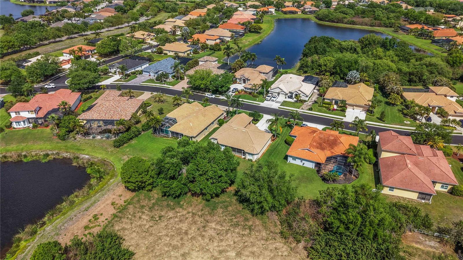 Image 53 of 70 For 12563 Natureview Circle