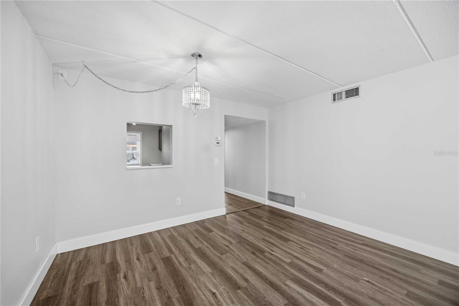 Image 13 of 37 For 270 Santa Maria Street 104