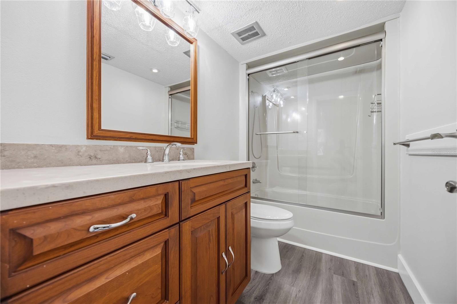 Image 20 of 37 For 270 Santa Maria Street 104