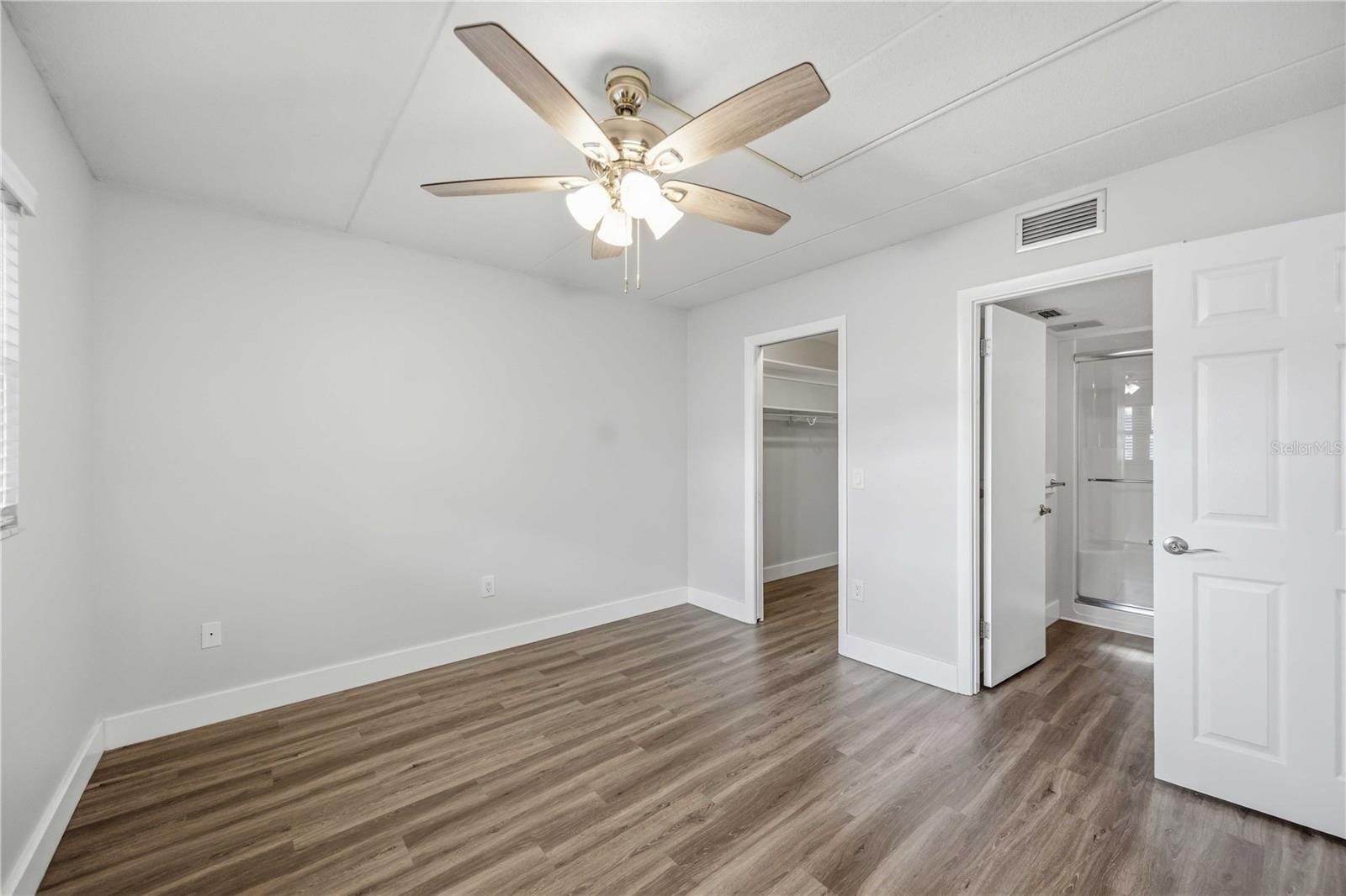 Image 25 of 37 For 270 Santa Maria Street 104