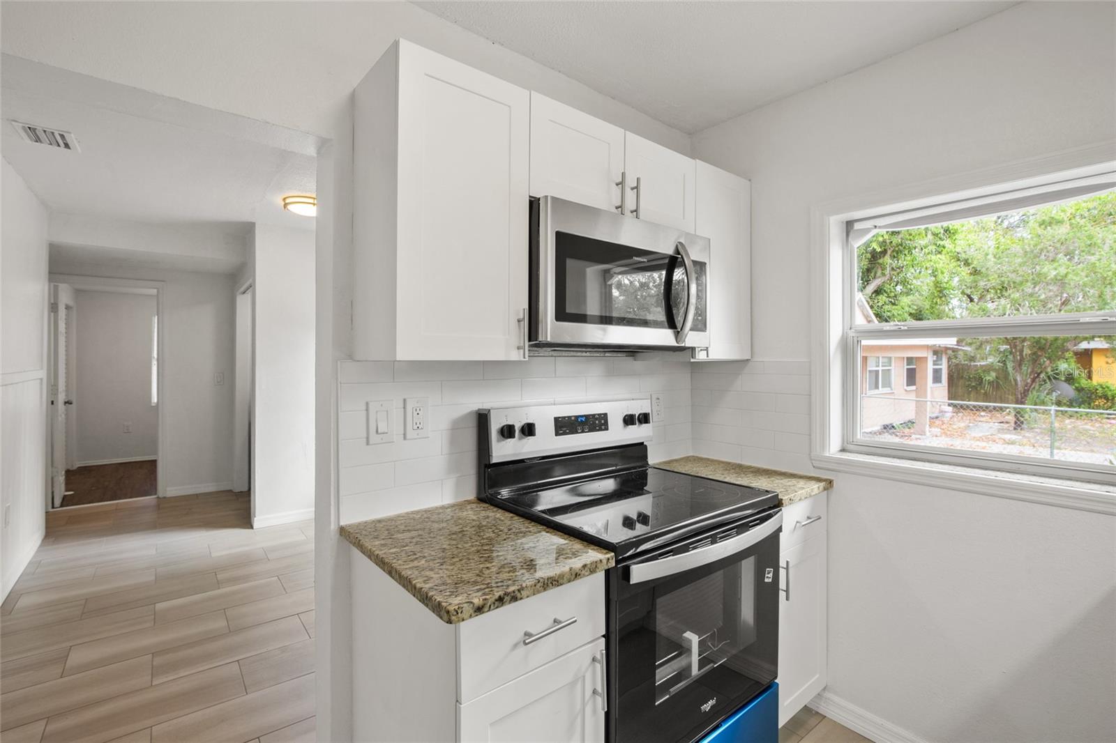 Image 4 of 19 For 1618 43rd Street S