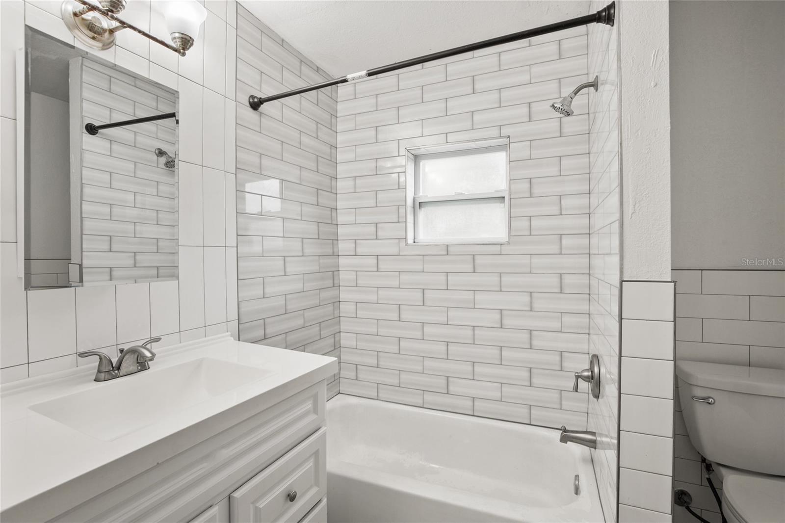 Image 9 of 19 For 1618 43rd Street S