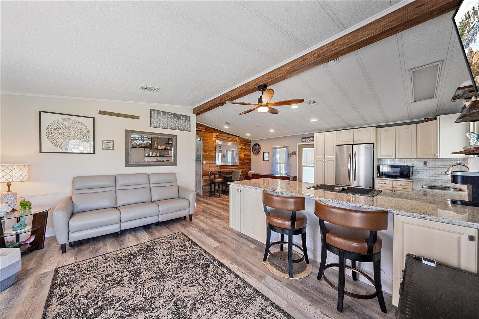 Image 13 of 31 For 137 Lakeview Drive 137