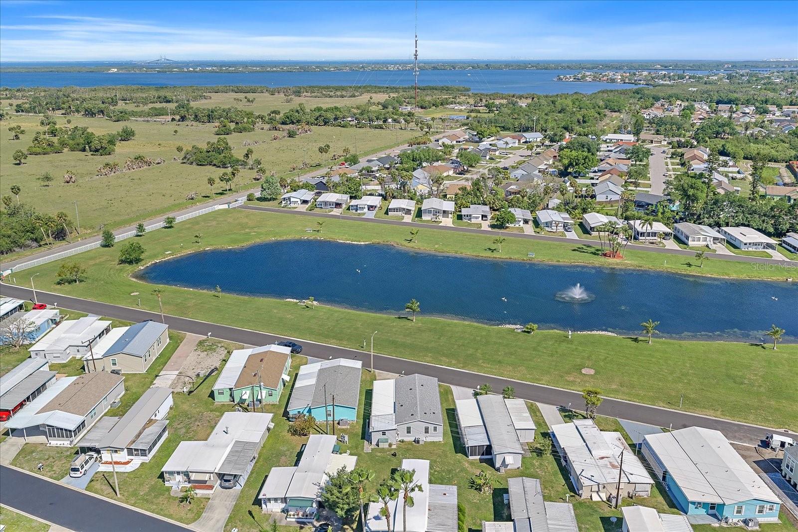 Image 27 of 31 For 137 Lakeview Drive 137