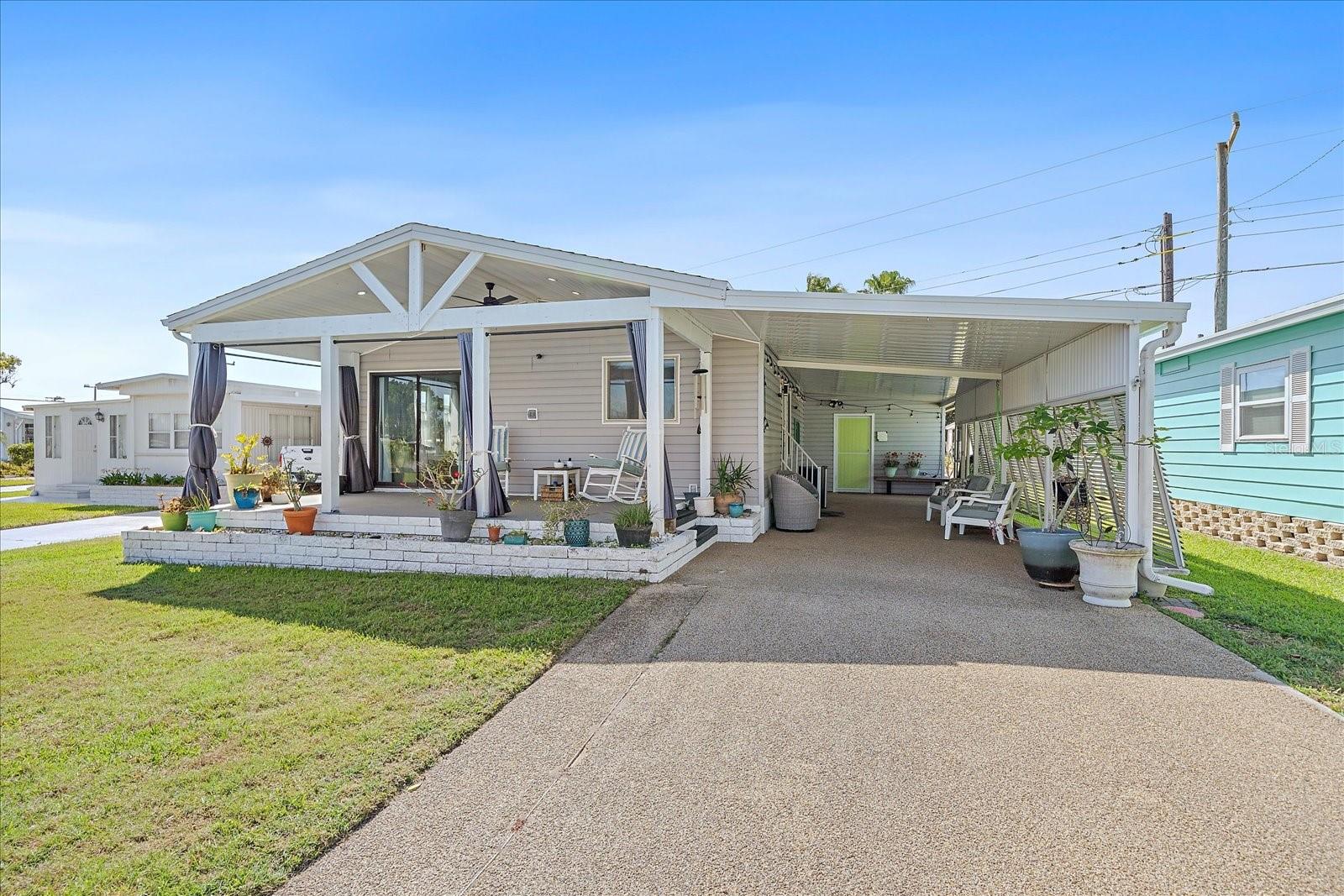 Image 4 of 31 For 137 Lakeview Drive 137