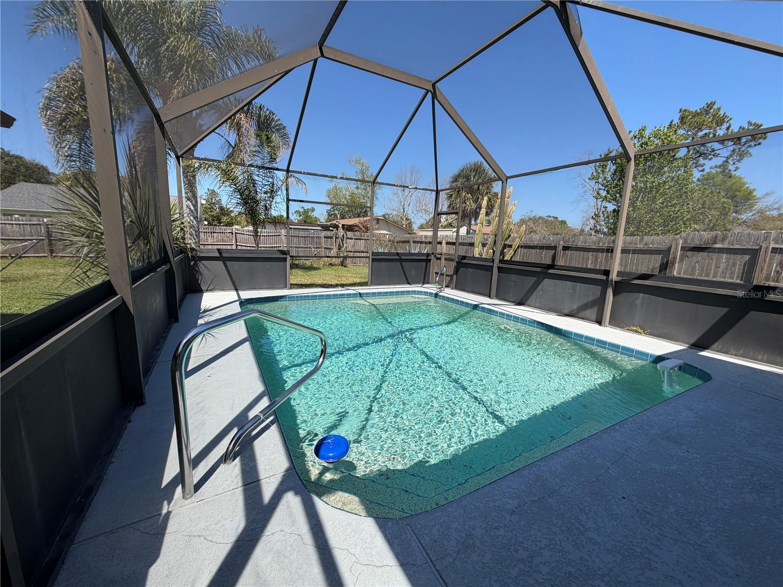 Image 10 of 33 For 27 Farmbrook Lane