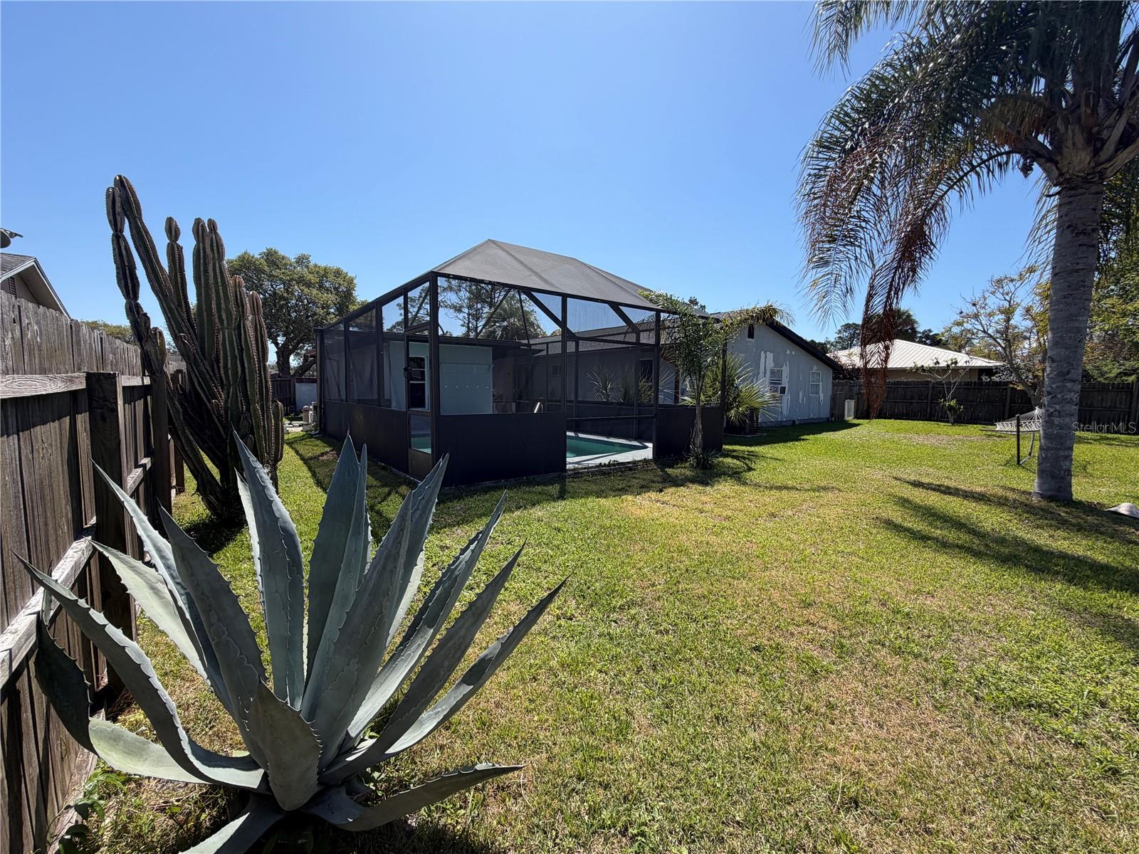 Image 28 of 33 For 27 Farmbrook Lane