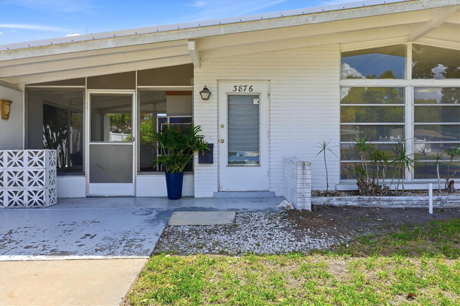 Image 10 of 39 For 3876 Prudence Drive