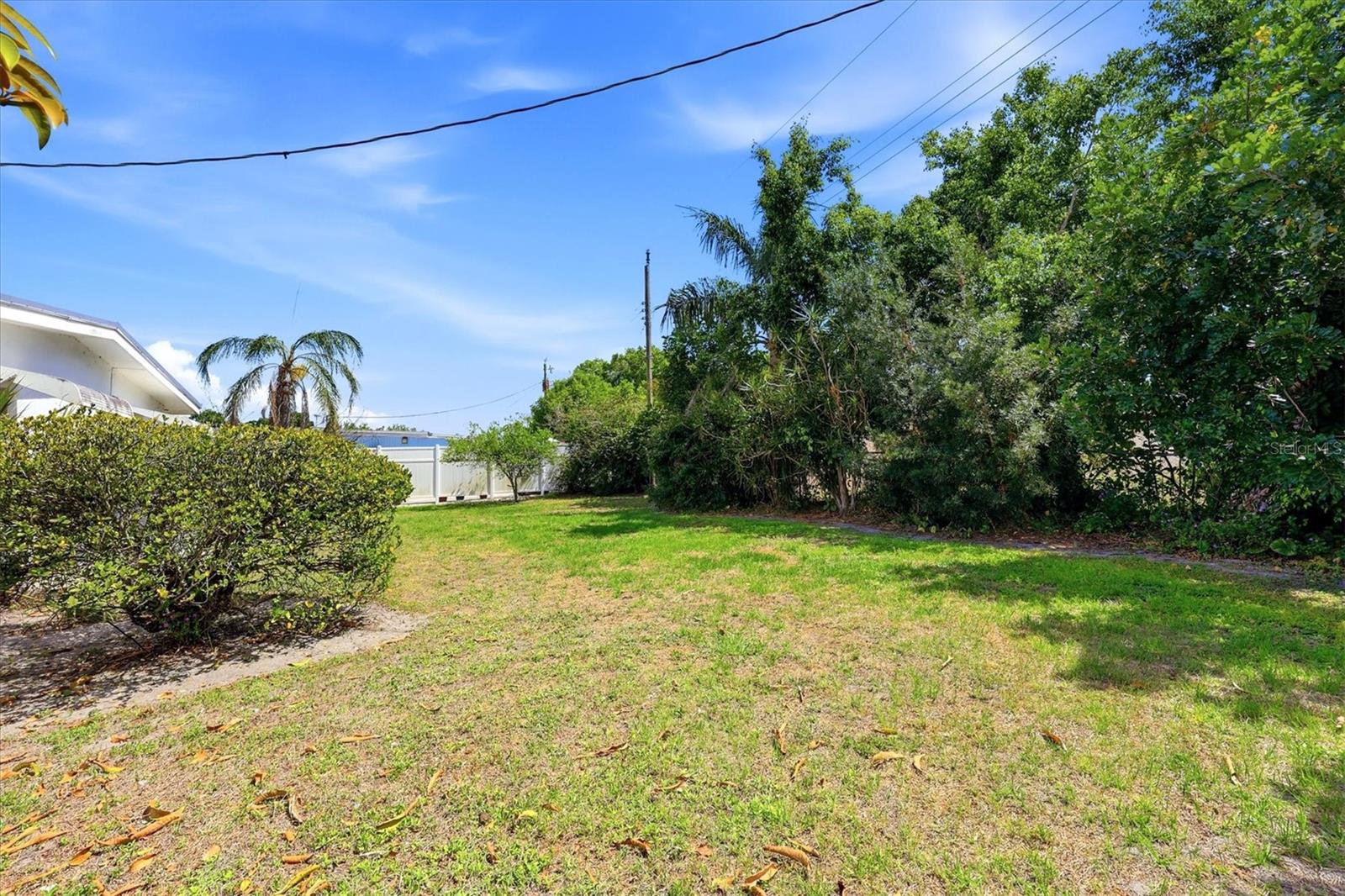 Image 33 of 39 For 3876 Prudence Drive