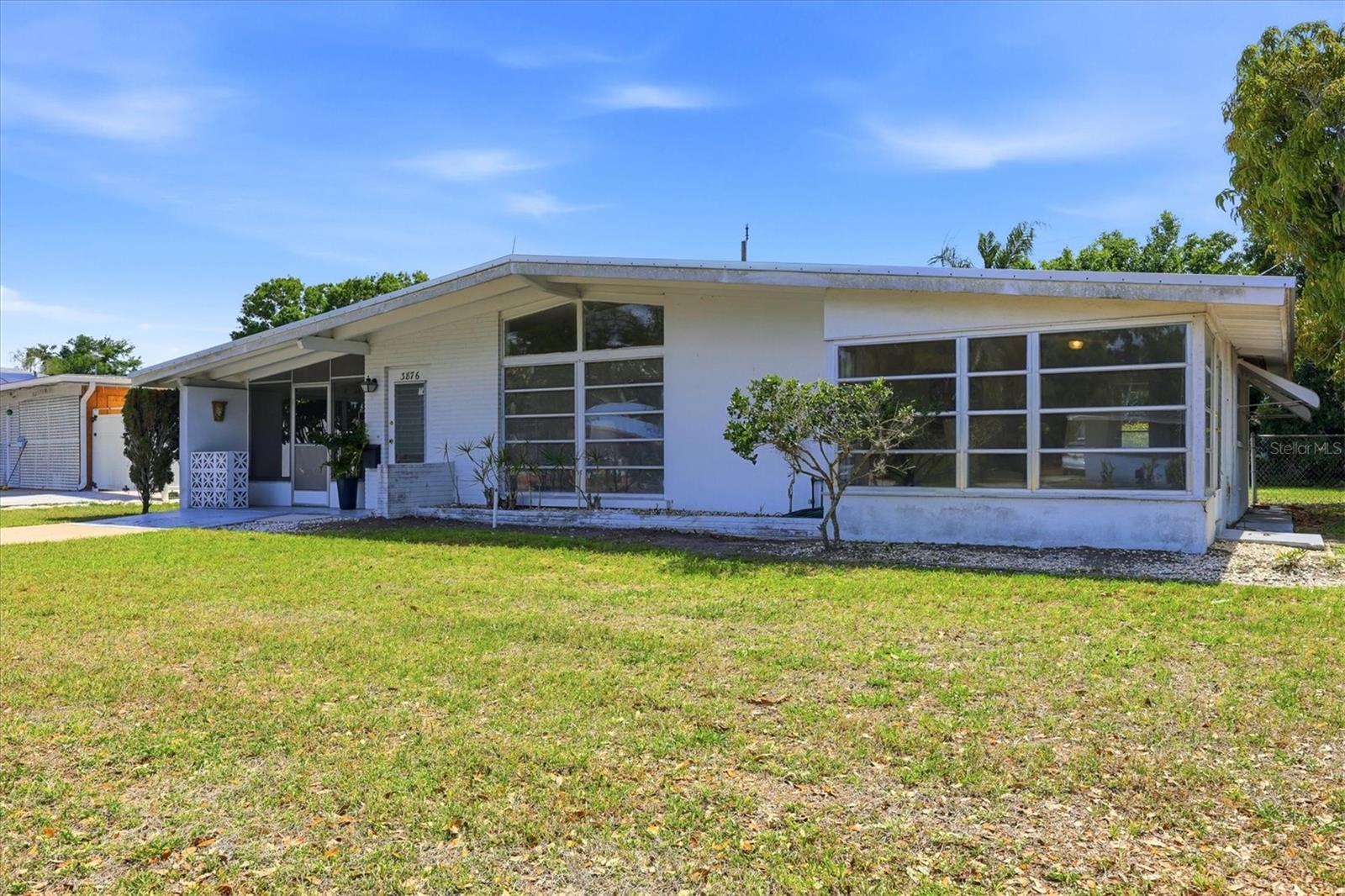 Image 6 of 39 For 3876 Prudence Drive