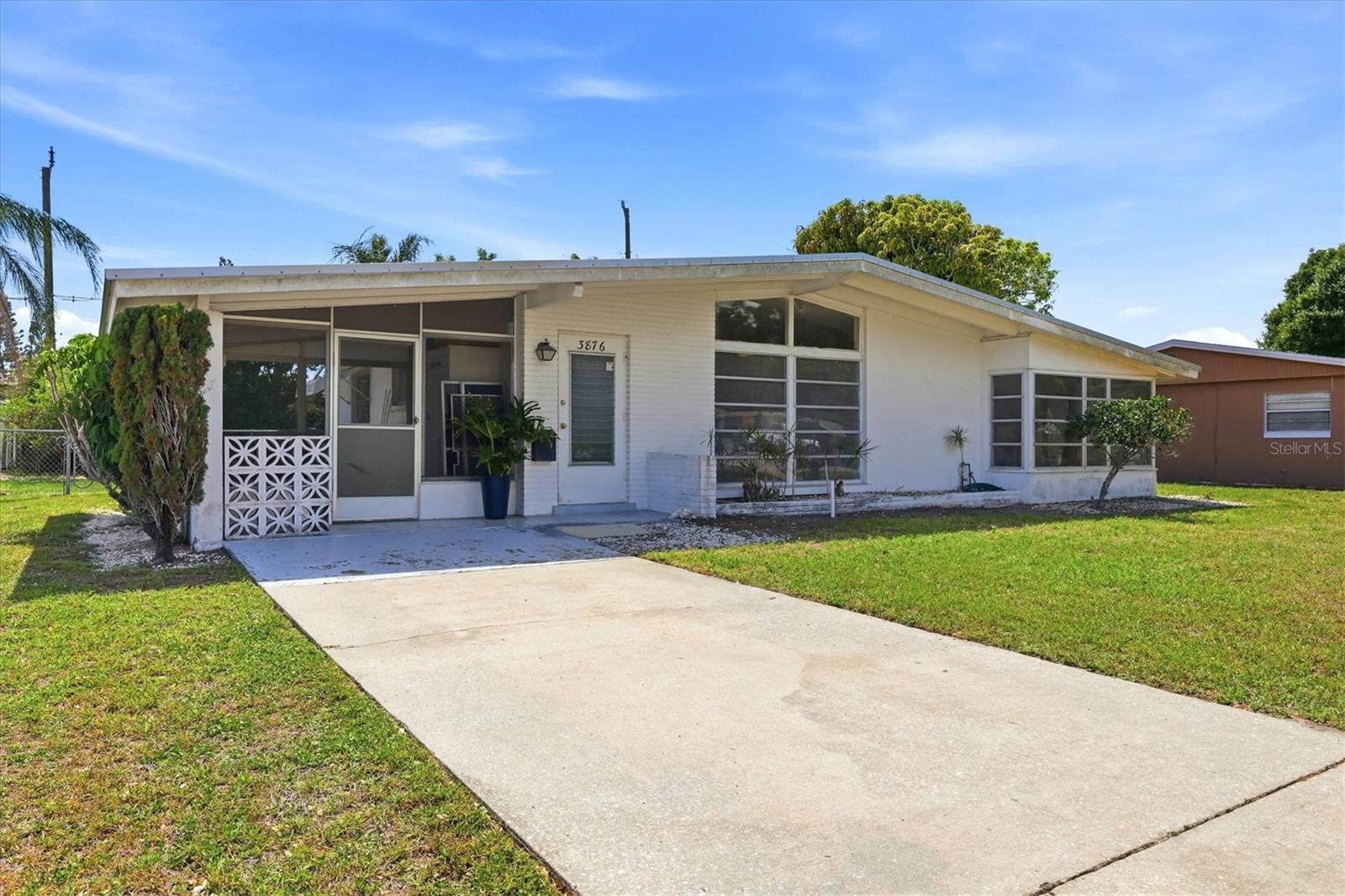 Image 8 of 39 For 3876 Prudence Drive