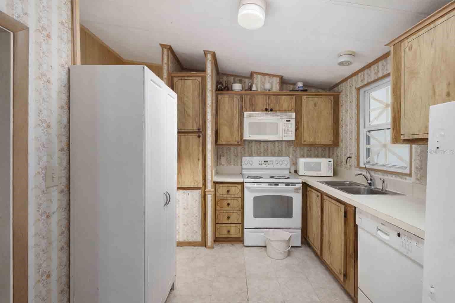 Image 2 of 15 For 1763 Schwartz Boulevard