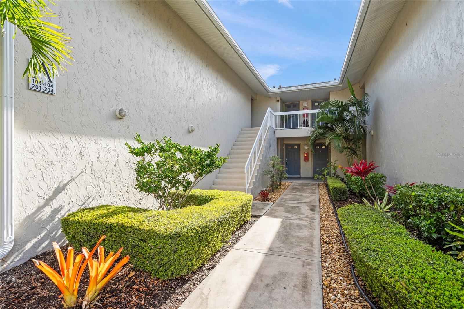 Image 4 of 33 For 2121 Wood Street A103