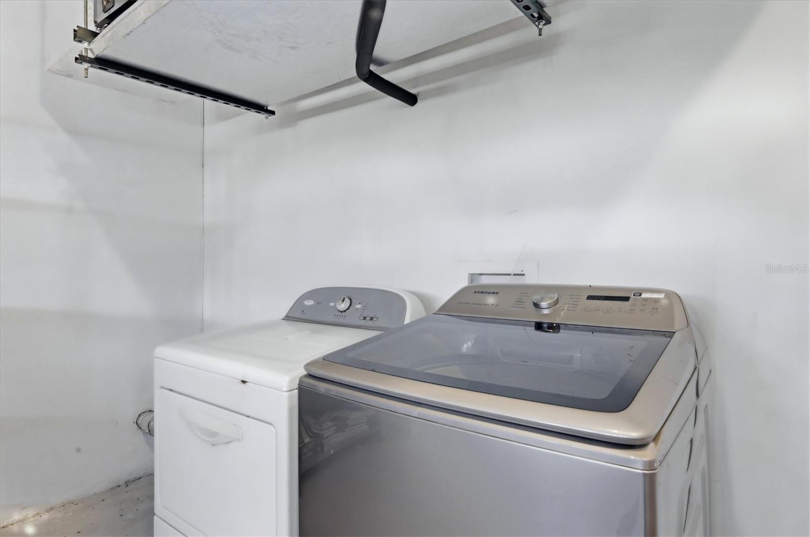 Image 29 of 39 For 4738 Dundee Drive