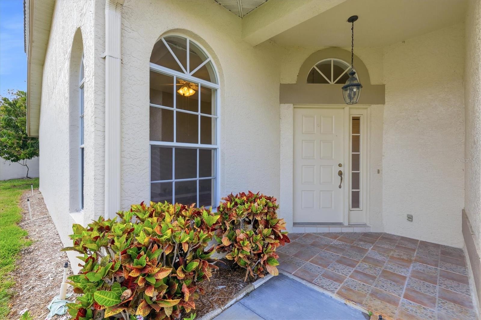 Image 3 of 39 For 4738 Dundee Drive