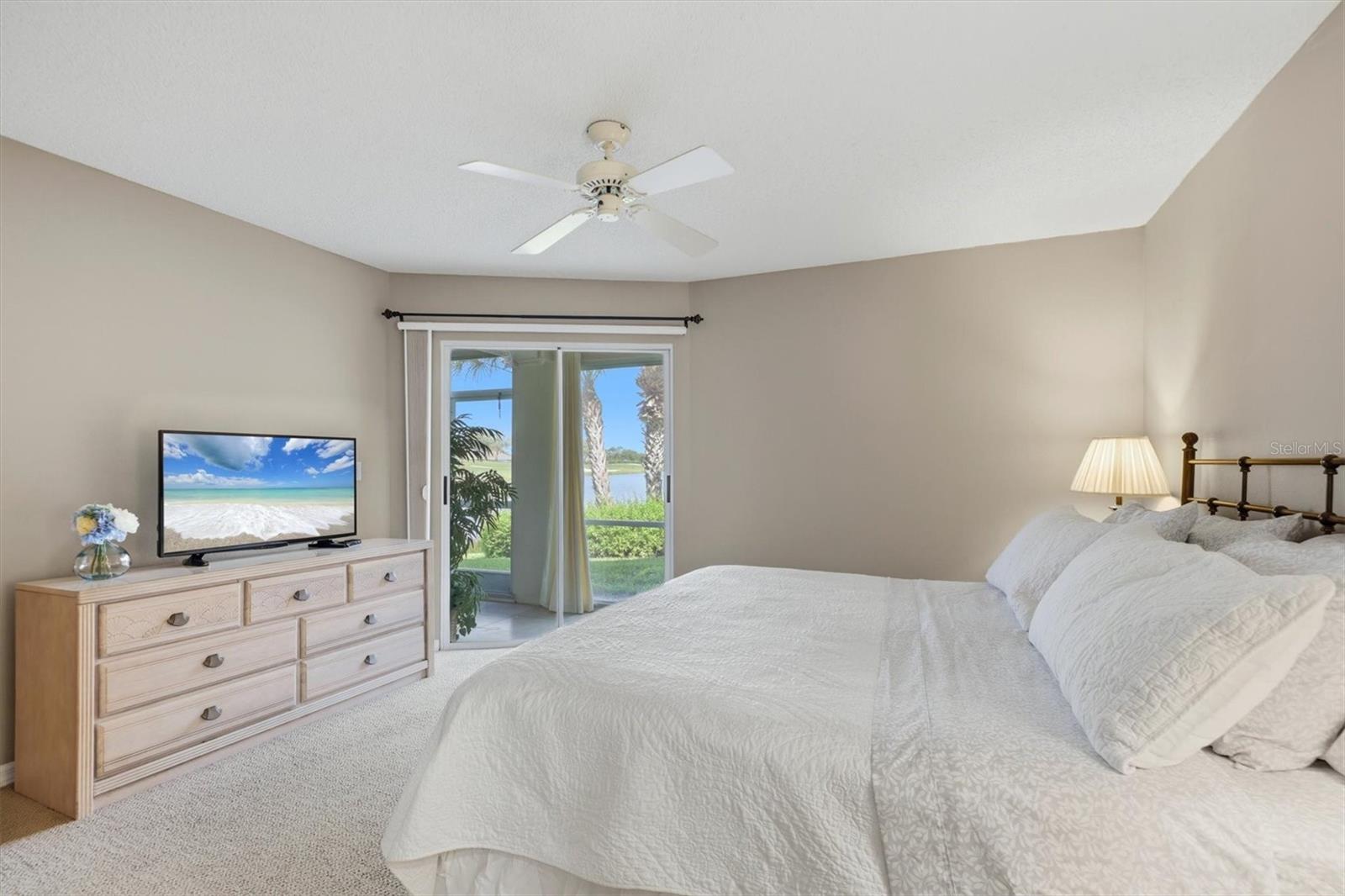 Image 22 of 51 For 9320 Clubside Circle 2108