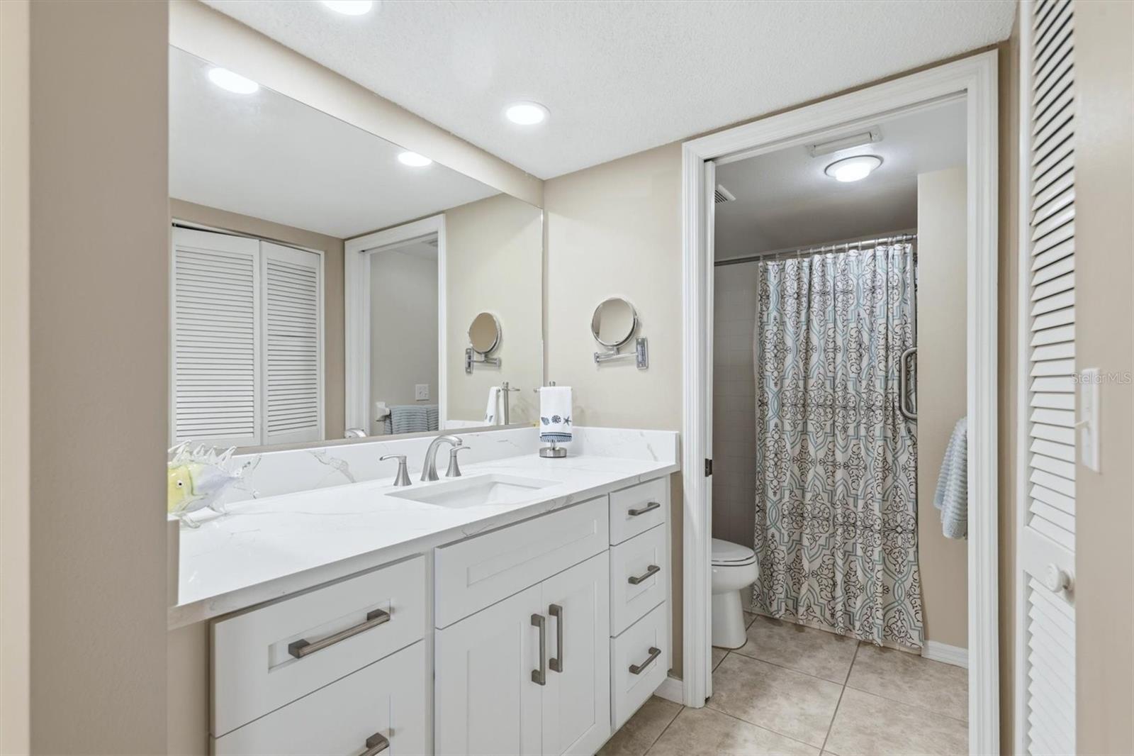 Image 24 of 51 For 9320 Clubside Circle 2108