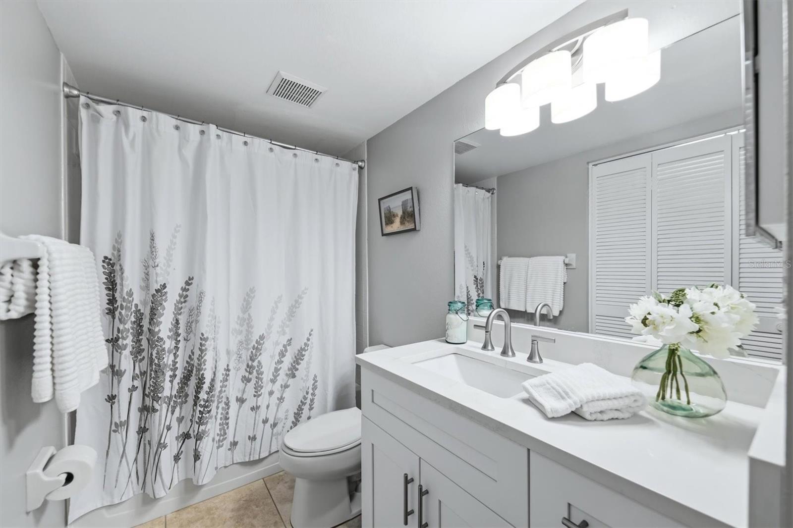 Image 27 of 51 For 9320 Clubside Circle 2108