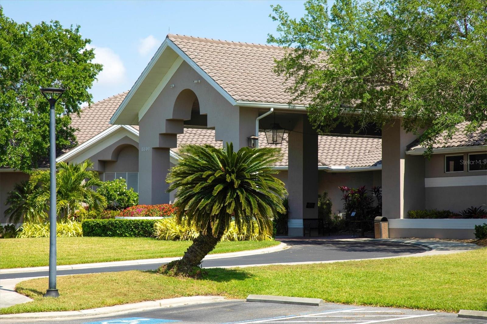 Image 41 of 51 For 9320 Clubside Circle 2108