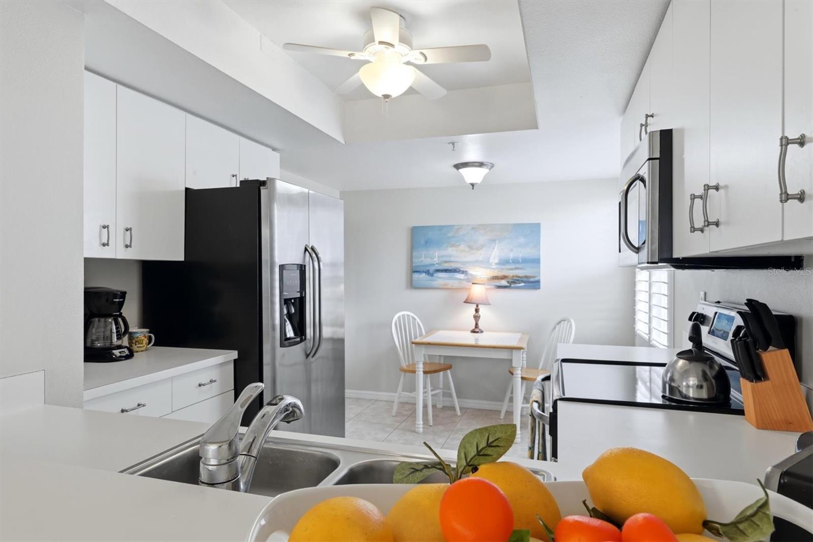 Image 9 of 51 For 9320 Clubside Circle 2108