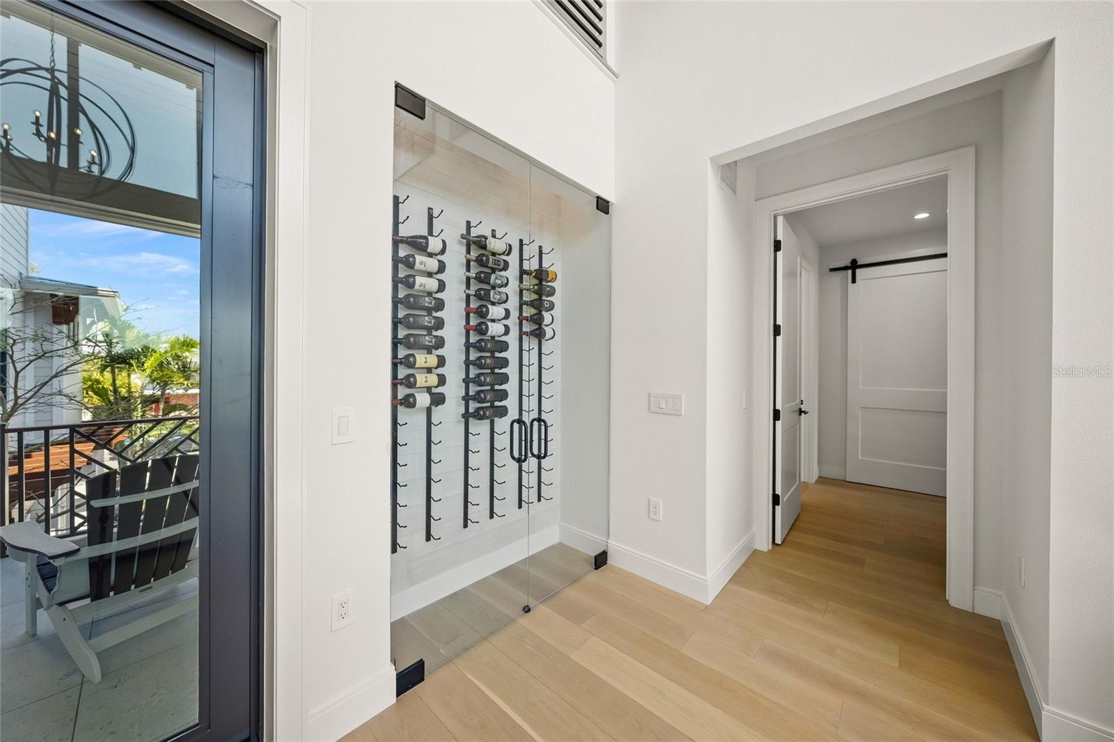 Image 17 of 85 For 209 Willow Avenue