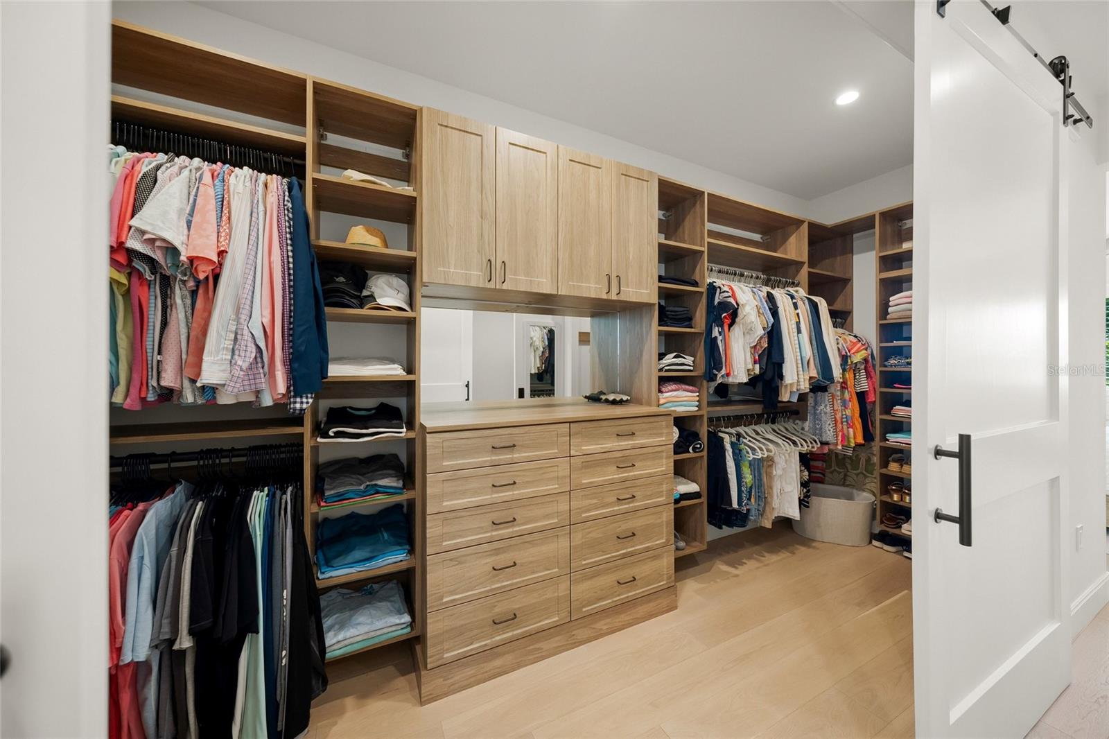 Image 31 of 85 For 209 Willow Avenue