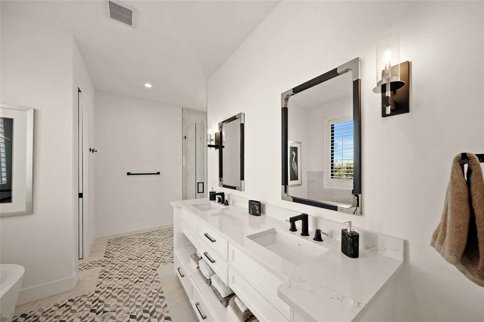 Image 51 of 85 For 209 Willow Avenue