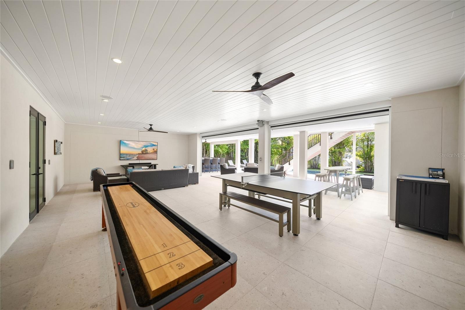 Image 62 of 85 For 209 Willow Avenue