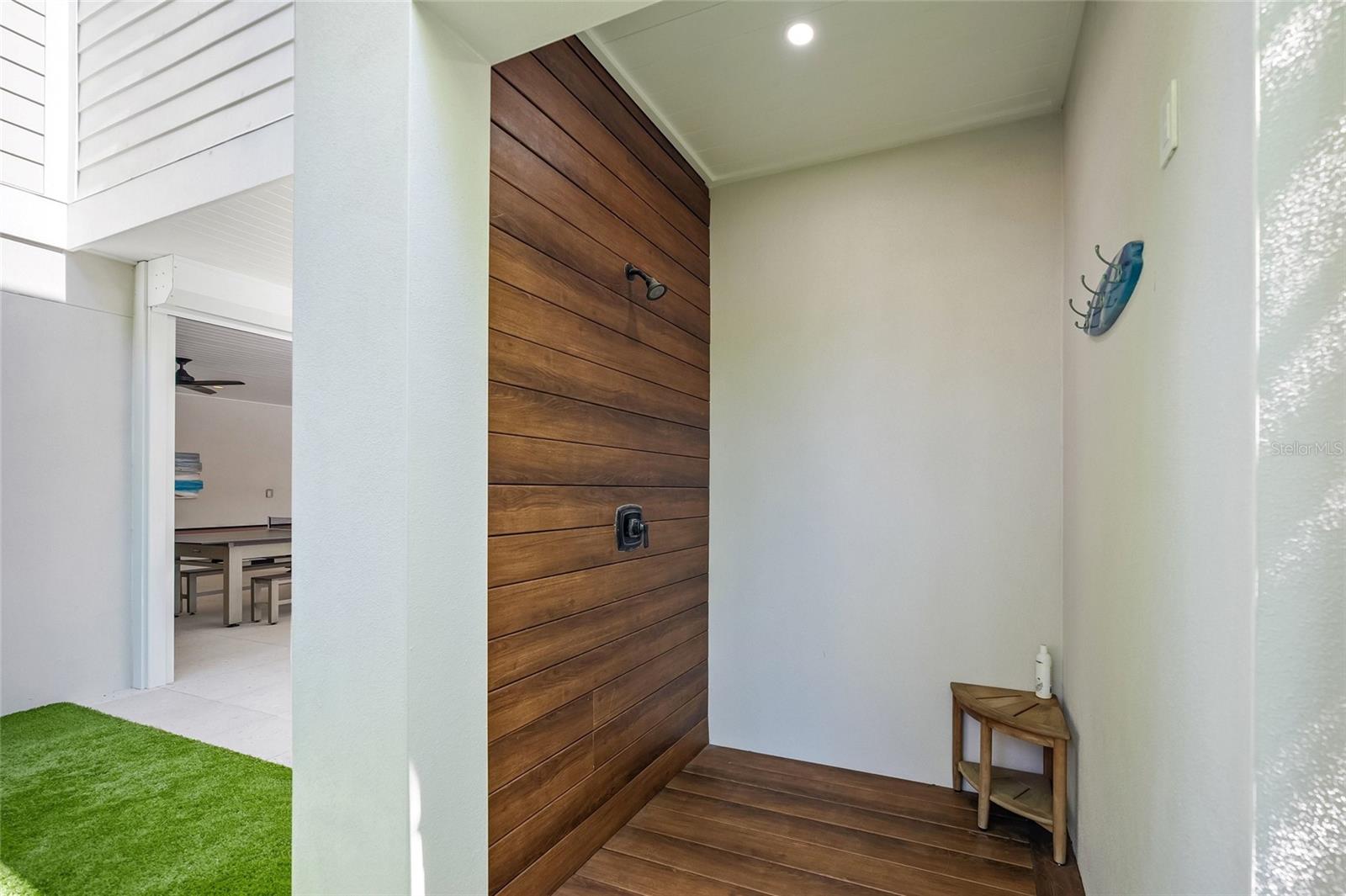 Image 68 of 85 For 209 Willow Avenue