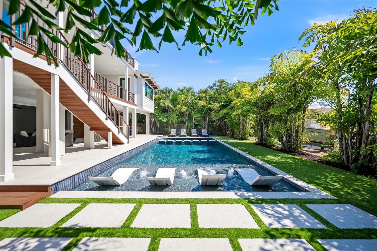 Image 70 of 85 For 209 Willow Avenue