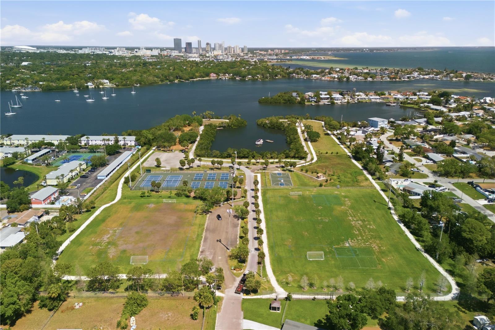 Image 40 of 44 For 3871 Mariner Drive