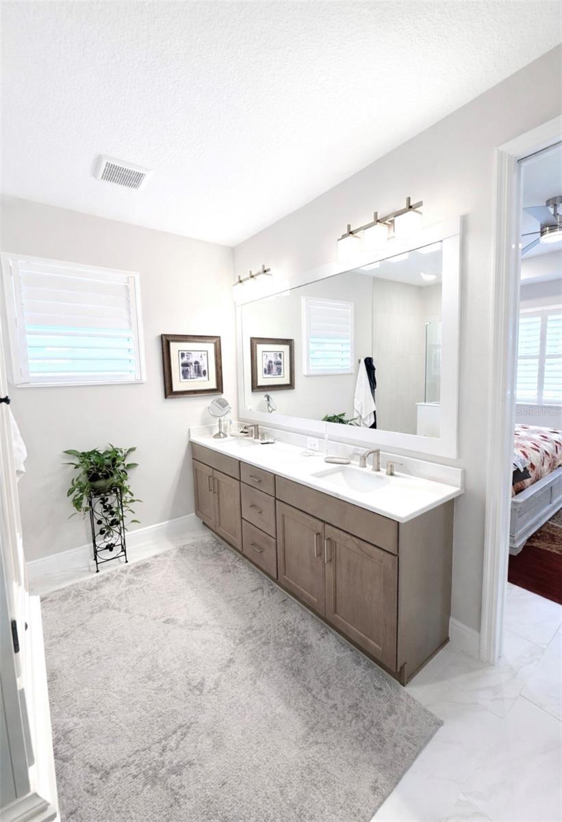 Image 15 of 47 For 1055 Waterline Court