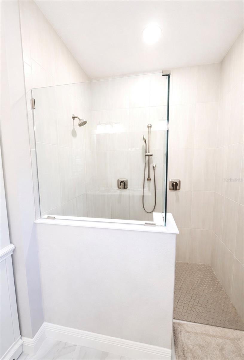 Image 16 of 47 For 1055 Waterline Court