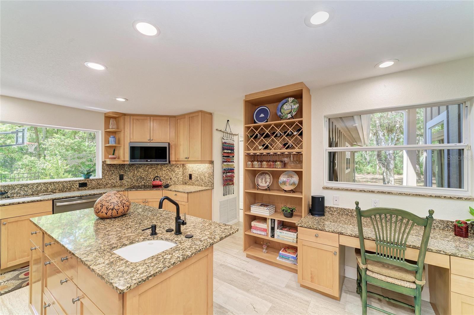 Image 18 of 77 For 3705 62nd Street E