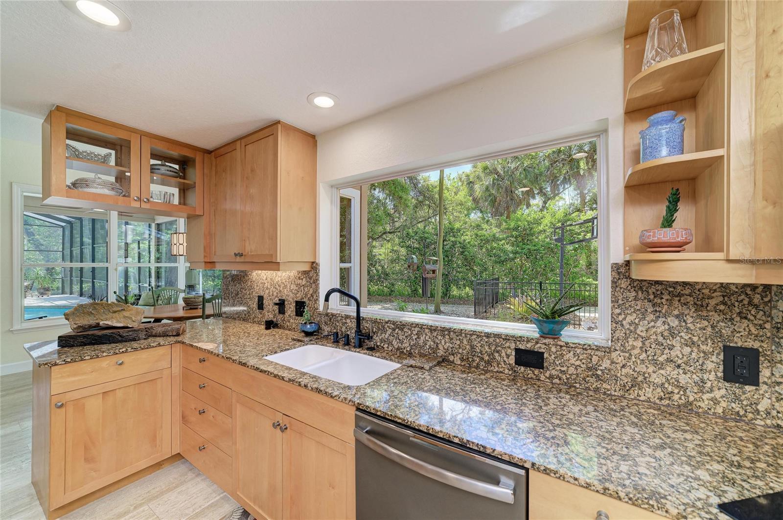 Image 20 of 77 For 3705 62nd Street E