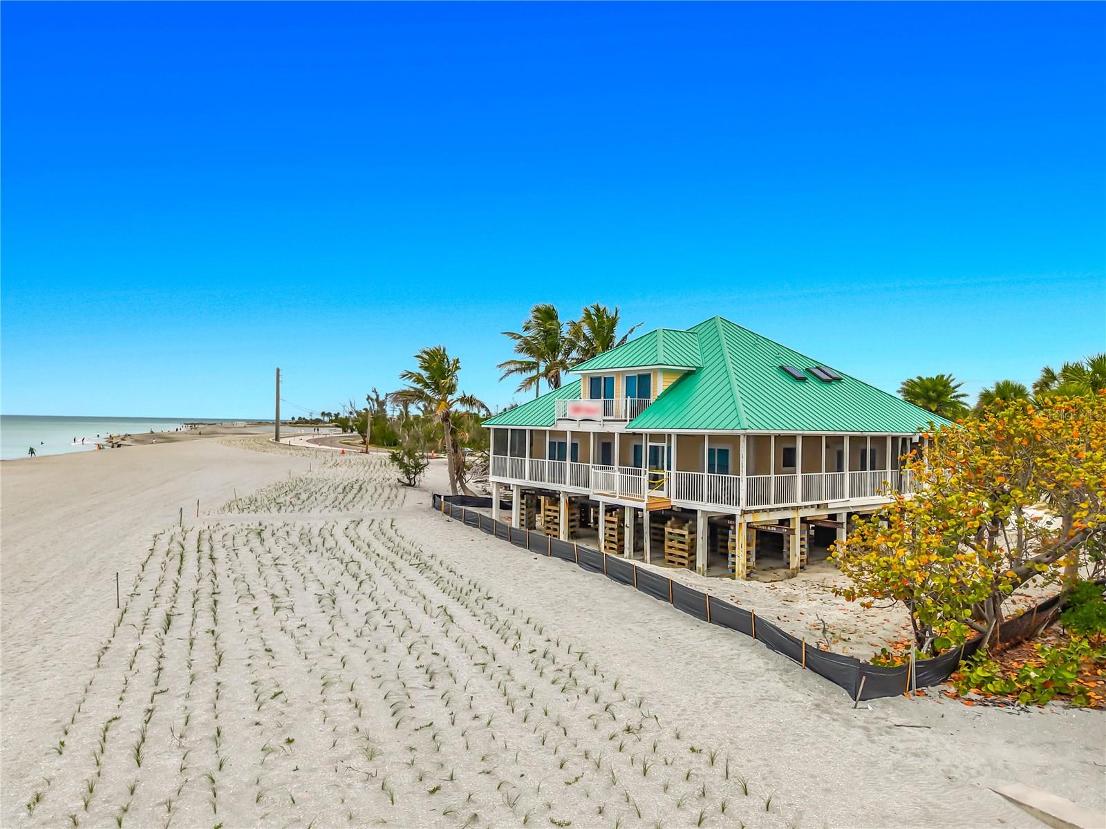 Image 36 of 47 For 6351 Sanibel Captiva Road