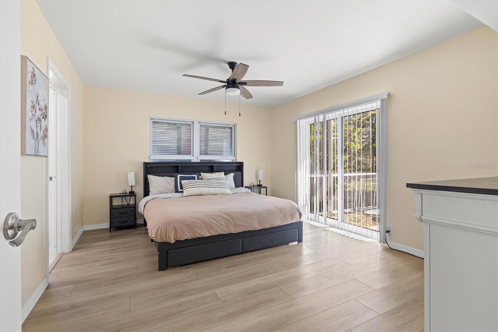 Image 31 of 64 For 214 Gaines Avenue