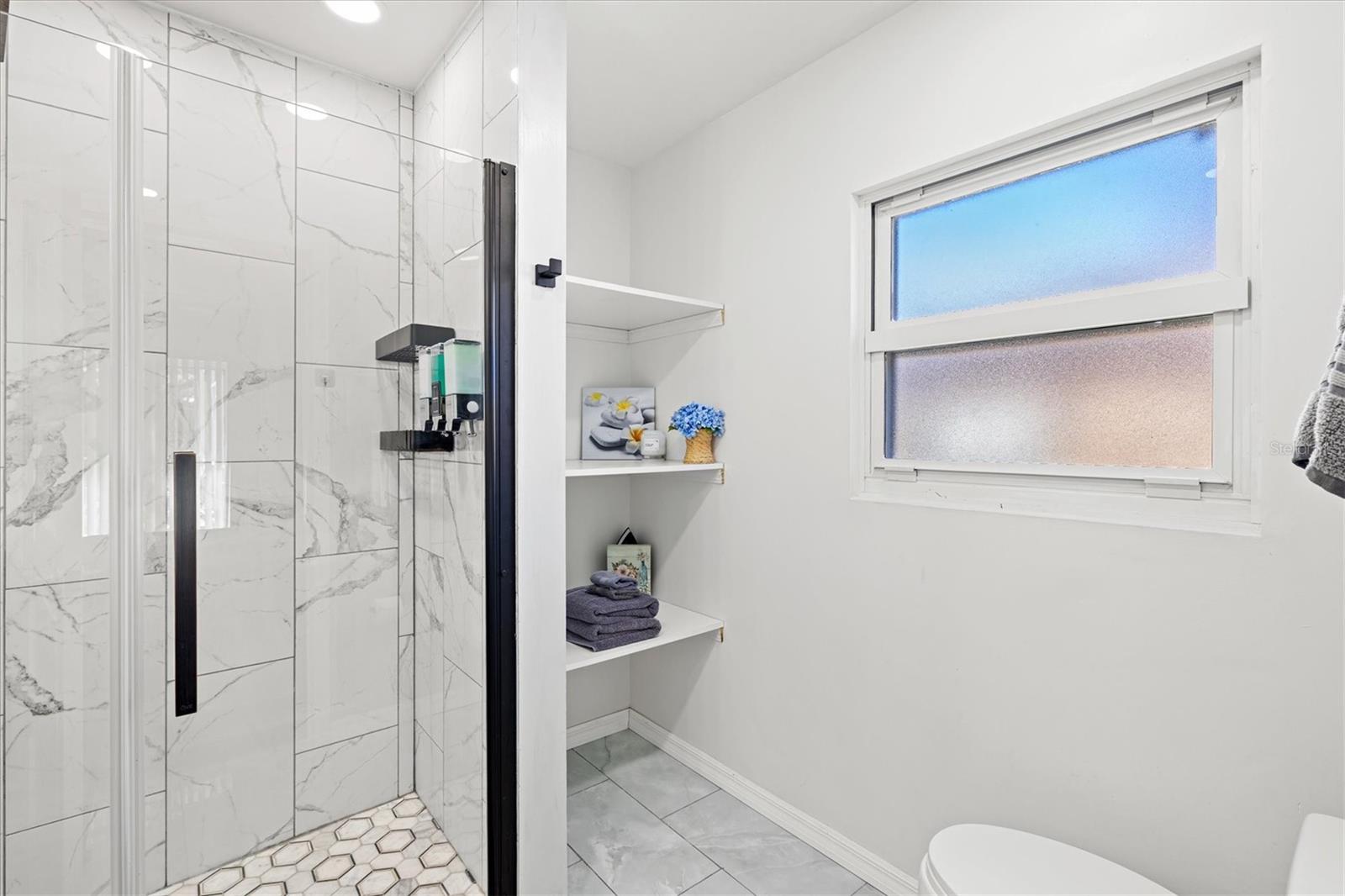 Image 35 of 64 For 214 Gaines Avenue