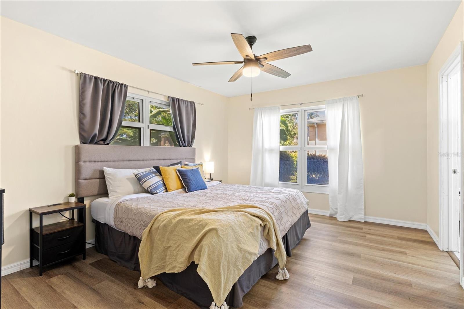 Image 36 of 64 For 214 Gaines Avenue