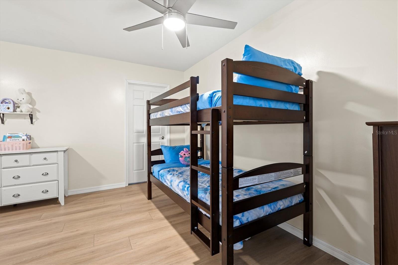 Image 41 of 64 For 214 Gaines Avenue