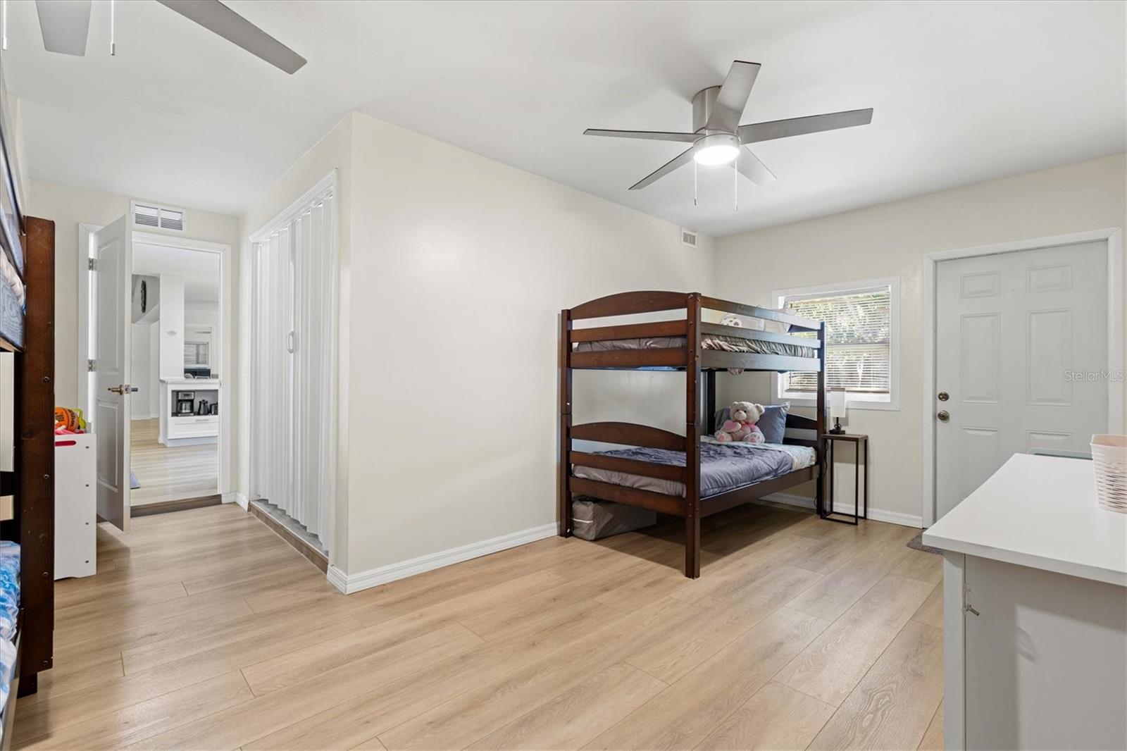 Image 42 of 64 For 214 Gaines Avenue