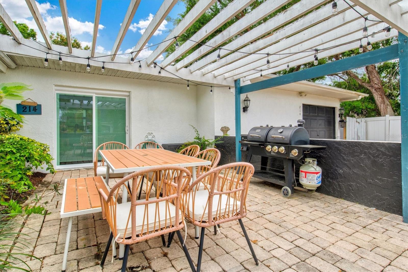 Image 9 of 64 For 214 Gaines Avenue