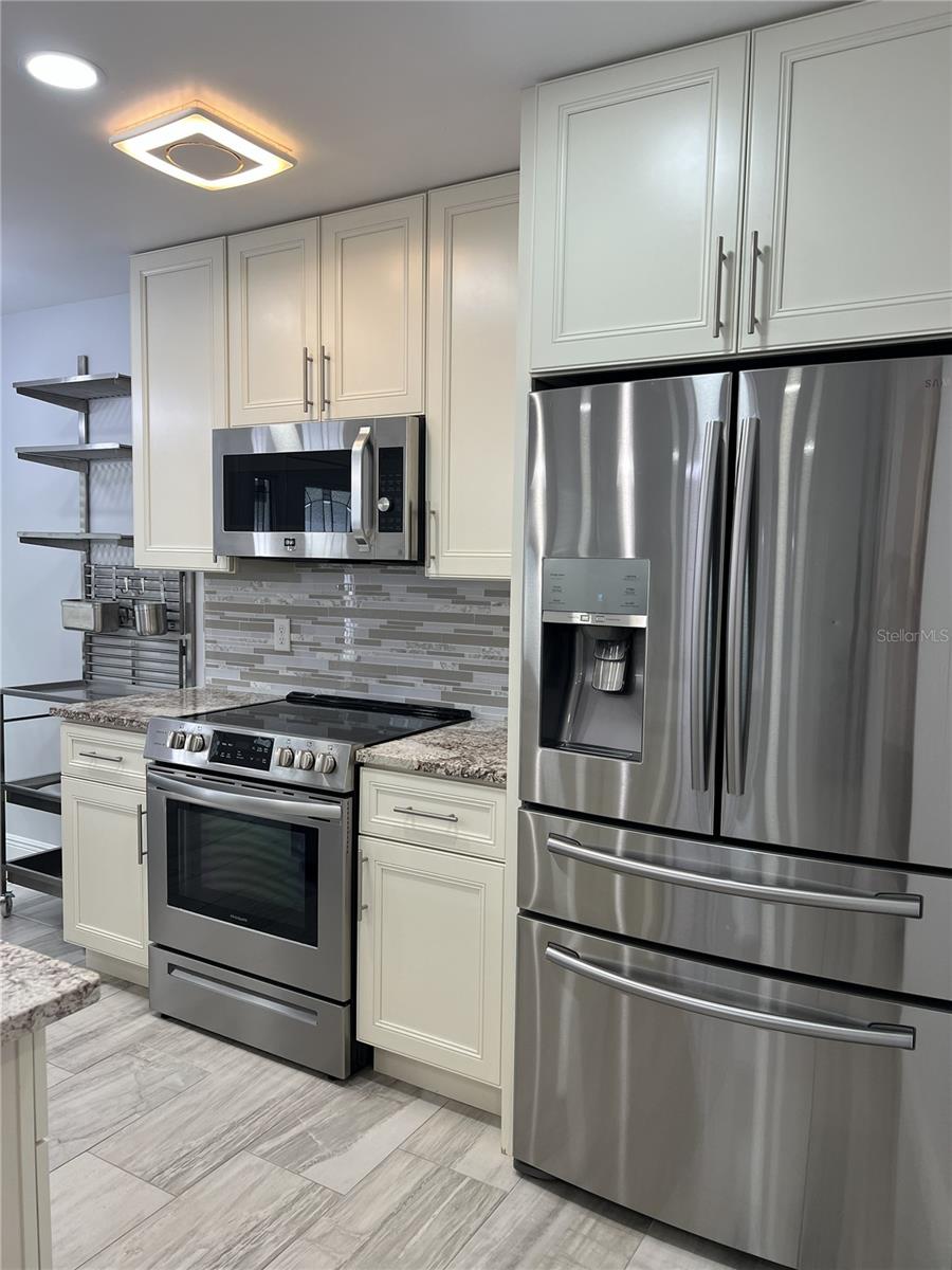 Image 3 of 23 For 1742 8th Street