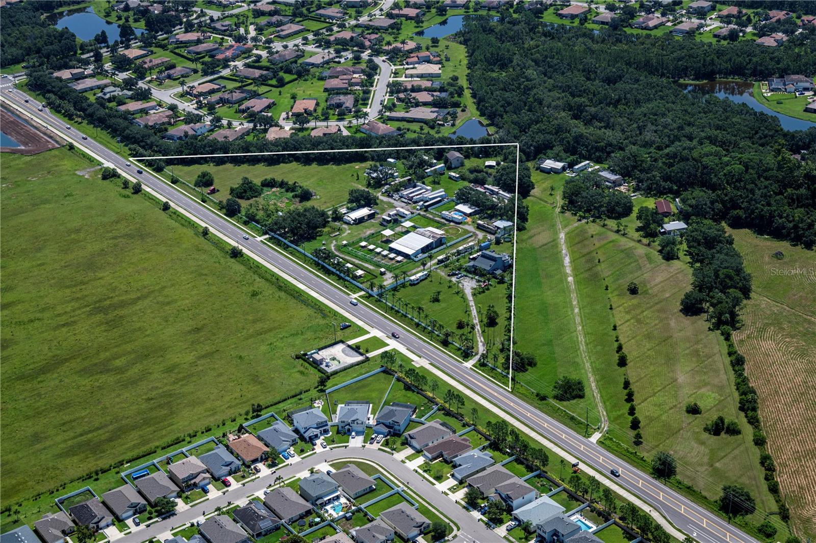 Image 3 of 6 For 211 Rye Road Ne