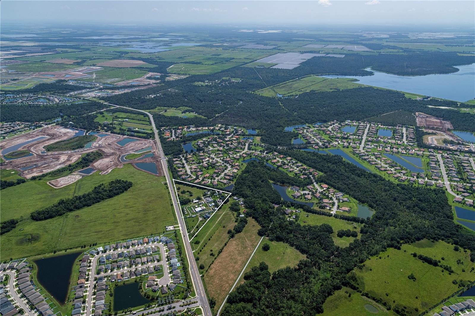 Image 4 of 6 For 211 Rye Road Ne