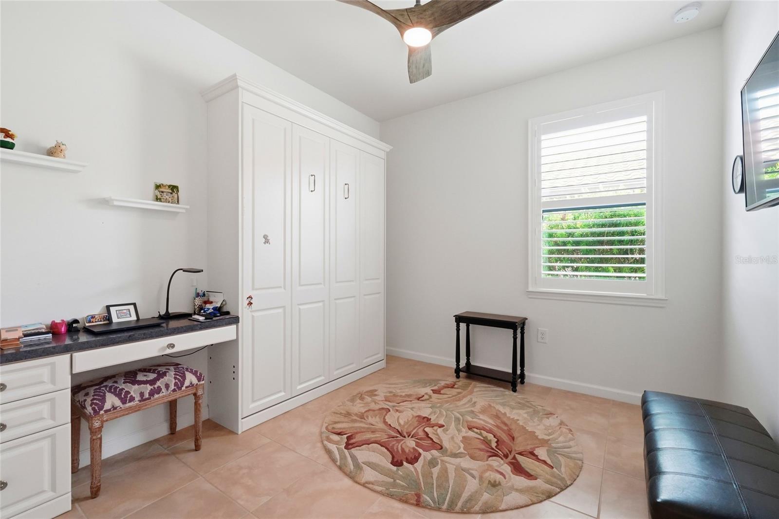 Image 22 of 40 For 7017 Hanover Court